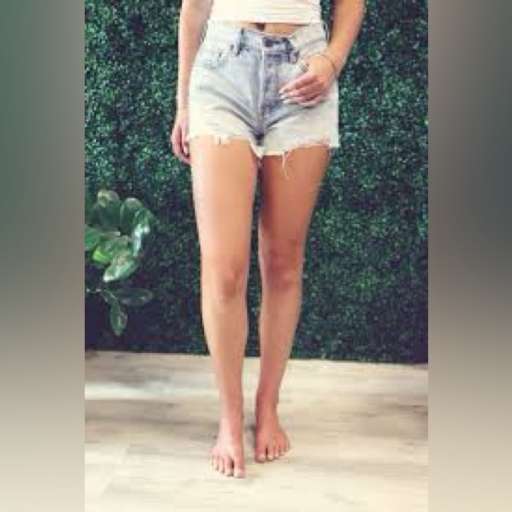 Hidden Sofia Sofie frayed mom shorts